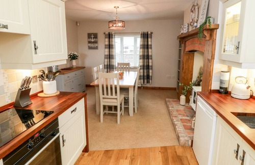 Bridlington Cottage | 1 NORTH COTTAGE, with a garden in Wilsthorpe