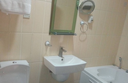 Maitama Hotel | 1 Oak Place