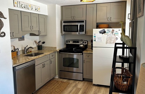 South Beach Haven Condo | 1 OFF THE OCEAN/STEPS TO OCEAN/RENOVATED 2024/GREAT VALUE