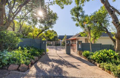 Grahamstown Apartment | 1-on-Ross
