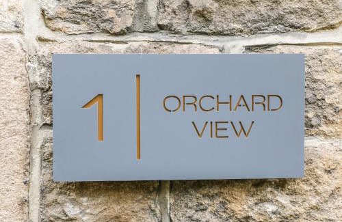 Hathersage House | 1 Orchard View