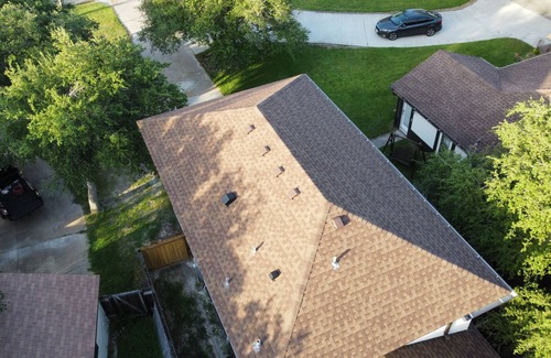 Aransas Pass House | 1 Queen/4 twins/sleeps 6