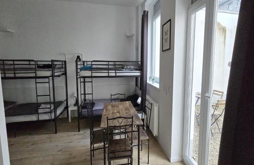 Krefeld Apartment | 1-room Apartment with terrace in Krefeld