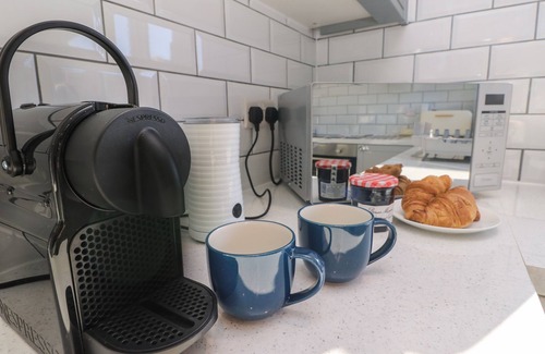 Freshwater Cottage | 1 STAR COTTAGES, pet friendly, with a garden in Freshwater