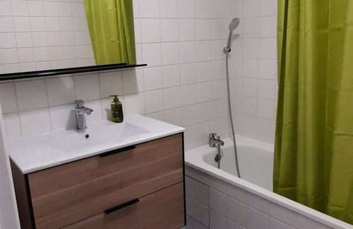 Jaunay-Clan Apartment | 1-star studio near futuroscope and aquascope