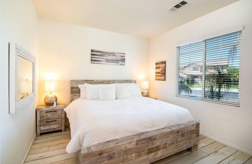 Terra Lago House | #1 TERRA LAGO AIRBNB/GOLF/LAKE /AND MOUNTAIN VIEWS