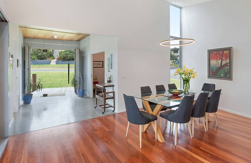 Tura Beach House | 1 The Point