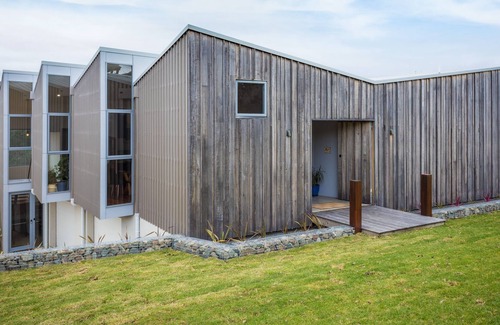 Tura Beach House | 1 The Point