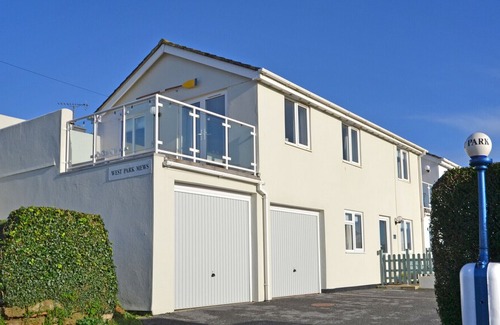 Hope-Cove House | 1 West Park Mews - Three Bedroom House, Sleeps 6