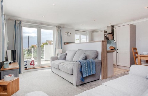 Hope-Cove House | 1 West Park Mews - Three Bedroom House, Sleeps 6