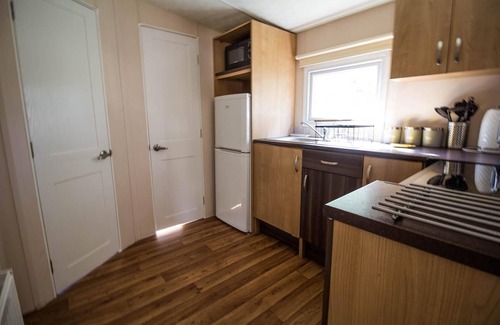 Hopton House | 10 berth caravan for hire near Great Yarmouth at Broadland Sands ref 20260BS