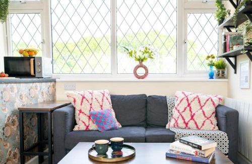 Shirley Apartment | #10 Cozy Solihull Studio Near NEC & BHX