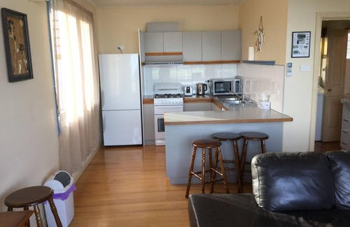 Lakes Entrance House | 10 GrandView, great little house with huge views of the ocean & lakes Free wifi