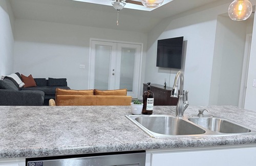 Pensacola House | 10 min from NAS & 15 min to beach - Home with fenced in backyard