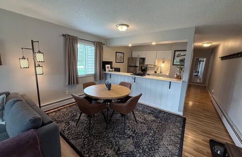 Fraser Condo | 10 min to WP, 30 mi to RMNP! Hot Tubs, Pool, Pet-Friendly - 2B2B