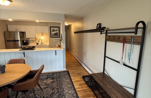 Fraser Condo | 10 min to WP, 30 mi to RMNP! Hot Tubs, Pool, Pet-Friendly - 2B2B