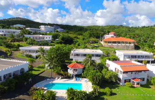 Savannes Villa | 10 Mins From the Airport and Beach