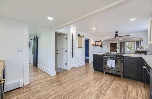 Edgewater House | 10 mins to DT Denver~ Newly Renovated~ Fire Pit