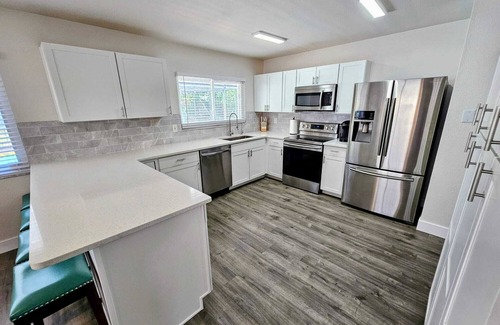 North Port House | 10 minutes to Mineral Springs w/large Pool and Pet Friendly!