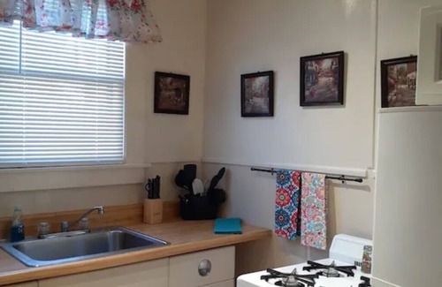 Mid America Cottage | 10 Minutes To Oaklawn - Two Bedroom #5 Right At The Water's Edge