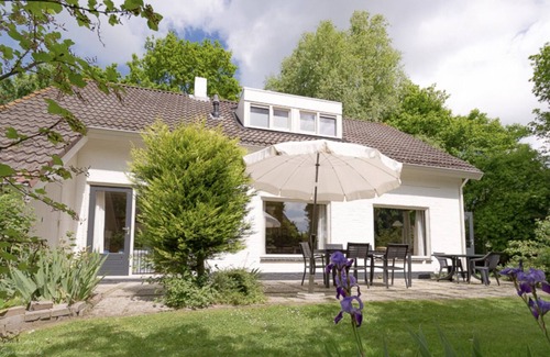 Oostkapelle House | 10-person detached holiday home in Oostkapelle