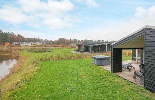 Fjellerup Strand House | 10 person holiday home in Glesborg-By Traum
