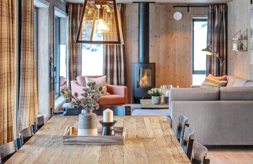 Skeikampen House | 10 person holiday home in F vang