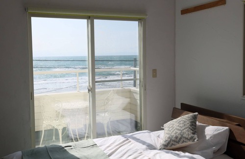 Kotsubo House | [10 seconds on foot from the sea] Ocean view luxury stay (pets allowed) Rooftop BBQ / theater room for 6 people or more