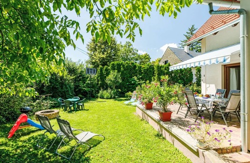 Balatonakali Other | 100 m² Accommodation ∙ 3 bedrooms ∙ 8 guests