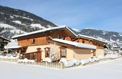 Schwendau Other | 100 m² Accommodation ∙ 5 bedrooms ∙ 10 guests