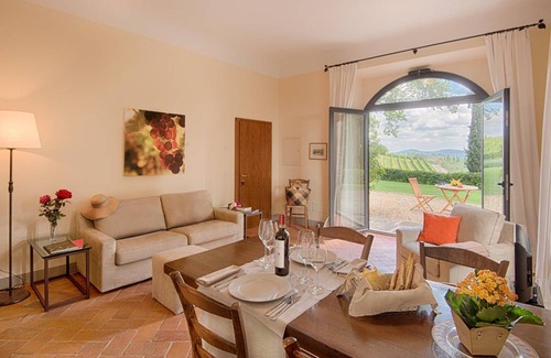 Panzano in Chianti Apartment | 100 m² Apartment ∙ 2 bedrooms ∙ 5 guests