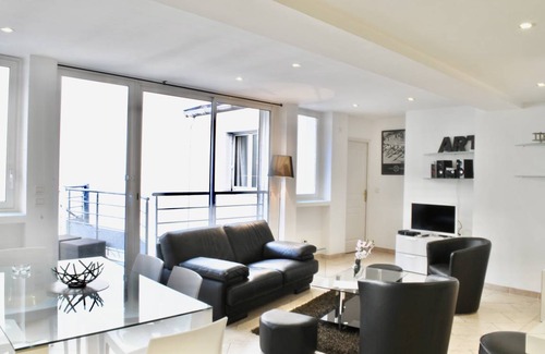 Cannes City Centre Apartment | 100 m² Apartment ∙ 3 bedrooms ∙ 6 guests