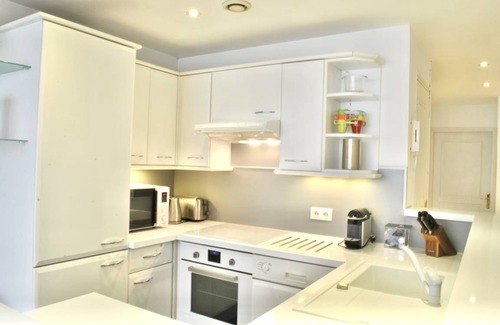 Cannes City Centre Apartment | 100 m² Apartment ∙ 3 bedrooms ∙ 6 guests
