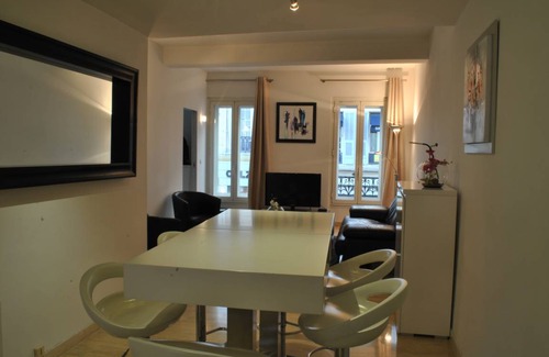 Cannes City Centre Apartment | 100 m² Apartment ∙ 3 bedrooms ∙ 6 guests