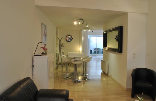 Cannes City Centre Apartment | 100 m² Apartment ∙ 3 bedrooms ∙ 6 guests