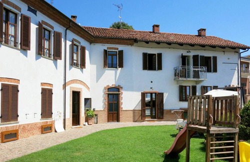 Cossombrato Apartment | 100 m² Apartment ∙ 1 bedroom ∙ 7 guests
