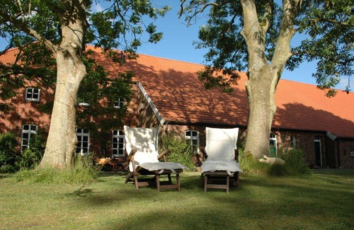 Luetetsburg Apartment | 100 m² Apartment ∙ 2 bedrooms ∙ 4 guests