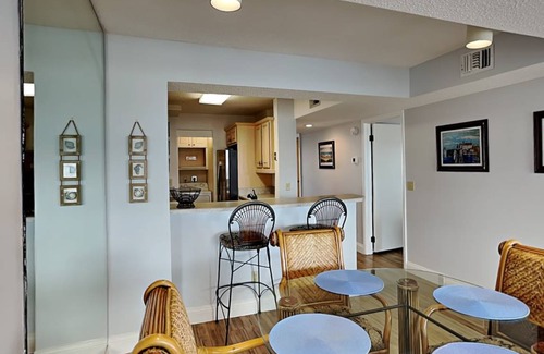Butler Beach Condo | 100 m² Condo ∙ 3 bedrooms ∙ 6 guests
