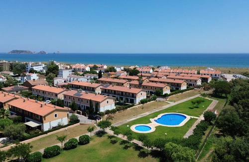 Mas Pinell House | 100 m² House ∙ 3 bedrooms ∙ 7 guests