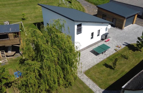 Naunheim House | 100 m² House ∙ 2 bedrooms ∙ 4 guests
