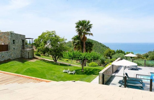 Farinole House | 100 m² House ∙ 2 bedrooms ∙ 4 guests