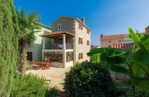 Marcana House | 100 m² House ∙ 2 bedrooms ∙ 4 guests