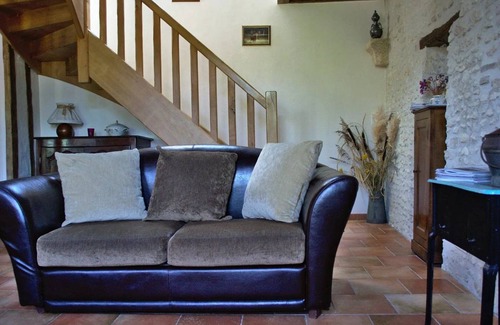 Lorcy House | 100 m² House ∙ 2 bedrooms ∙ 5 guests