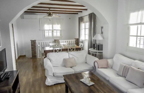 Almogia House | 100 m² House ∙ 3 bedrooms ∙ 6 guests
