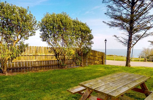 Dunmore East House | 100 m² House ∙ 3 bedrooms ∙ 5 guests