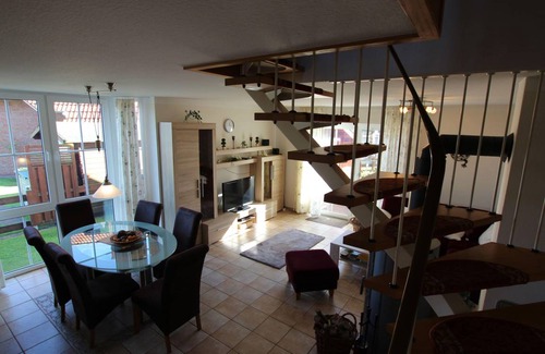 Timmel House | 100 m² House ∙ 3 bedrooms ∙ 6 guests