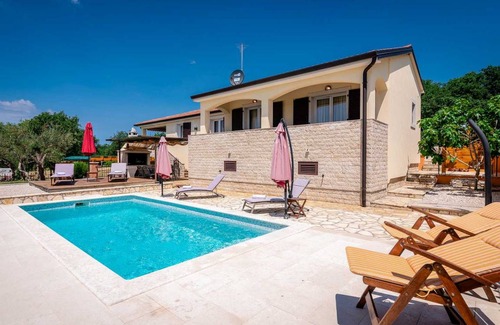 Rojci House | 100 m² House ∙ 3 bedrooms ∙ 6 guests