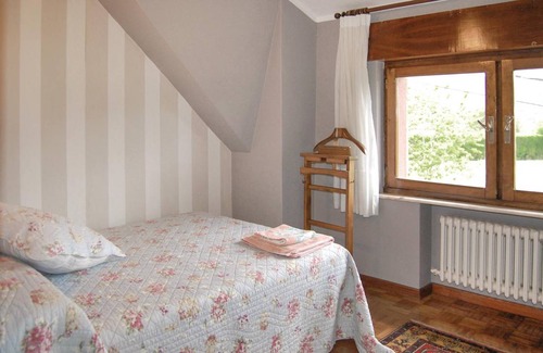 Villamayor House | 100 m² House ∙ 4 bedrooms ∙ 6 guests