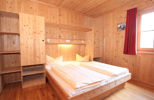 Schwendau House | 100 m² House ∙ 5 bedrooms ∙ 10 guests