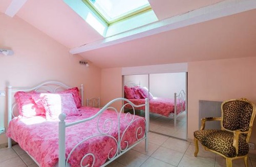 Saint-Germain House | 100 m² House ∙ 3 bedrooms ∙ 6 guests